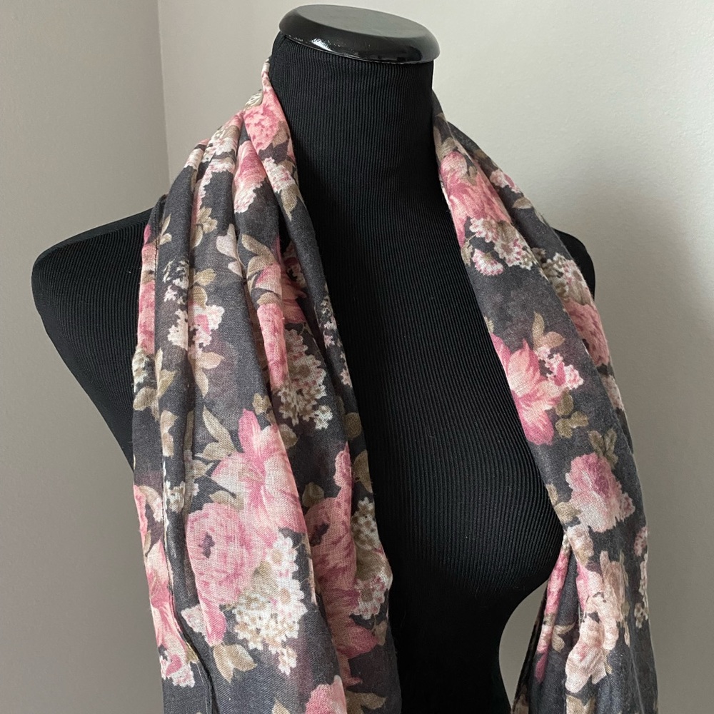 Floral Infinity Scarf - Picture 3 of 4